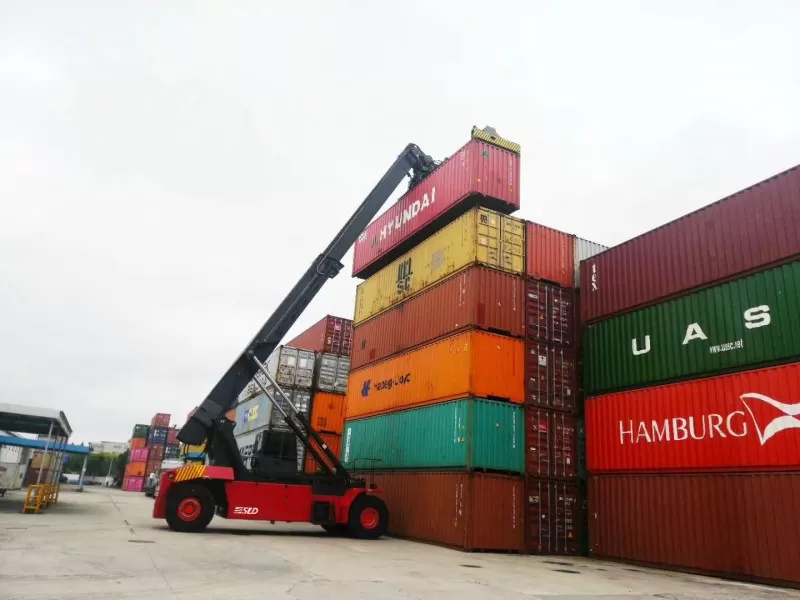 China SLD Brand 45 tons container reach stacker